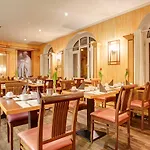 Hotel Centro City, Trademark Collection By Wyndham 3*